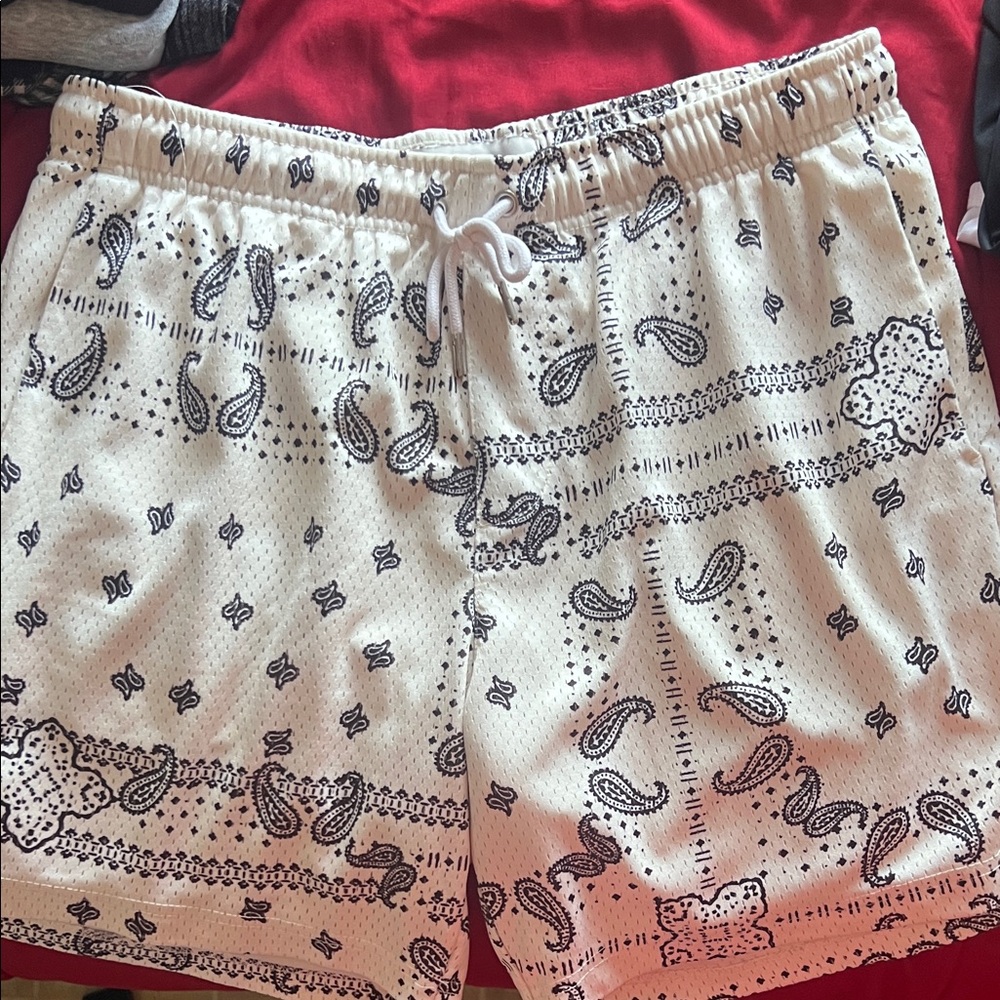 PacSun White and Black Paisley Athletic Shorts